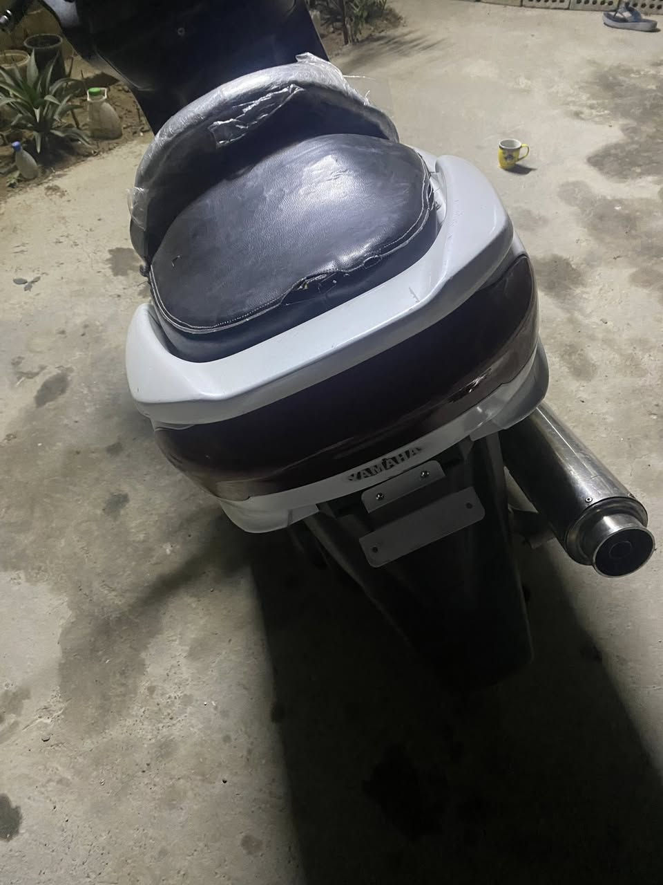 السلام عليكم ماجسته للبيع مكينه جديده شلعه معدل دراجه حلوه سعره ٥٠٠بيه مجال مكان الشعله رقم الهاتف ***********
