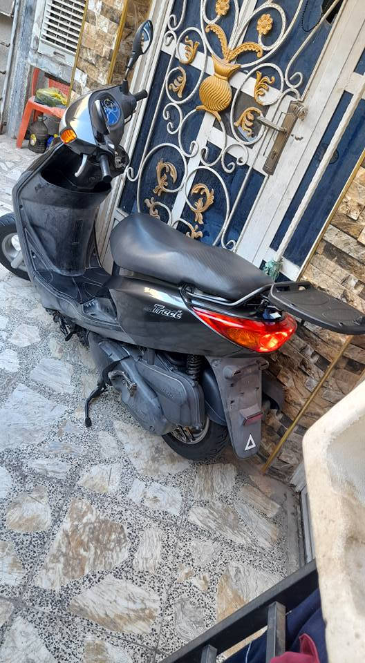 اقرأ المنشور زين يرحم والديك 
ووالدينا 🤝 للبيع دراجة اكزز تريت 
 ياباني Aixs treet 🇯🇵🇯🇵🇯🇵
رمبة وكالة جديدة مكفولة كفالة عامة
واضمنها من اي ضرر واي تصليح 
اللون مميز ✨️ نفطي غير محدد 
ماشية ١١ فقط 👍 نوزل خطين سكليتر 
استاند حساس كهربائي/ ٣ سويجات 
الاصليات موجودات وعُدة مالتها هم
 موجودة ، أوراقها موجودة كاملة 
وبأسمي ، اشتريتها رمبة حاويات
 وإستعمال اقل الشهرين والله ،السعر 
(٩ ورقات $) وبيها مجال لليشتري 
واكيد مانختلف ان شاءالله، مكاني 
العنوان بغداد الكاظمية قرب الامامين ع 
للتواصل والاستفسار رقم الهاتف 
*********** وعندي واتساب
 وخاص ، ملاحظة الدراجة اخذتها ب١١ 
ورقة ونص ادور تعبانات صيني ماتفيدك
 اكو ناس ادور الحاجة الجديدة
 واليابانية ، وترهم مراوس اذا عندك 
دراجة صغيرة ٦٠ او ١٢٠ مع الفرق. بغداد, العراق
