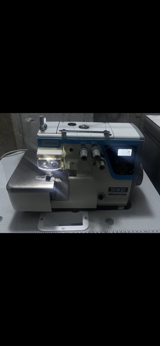 اوڤر جاك للبيع بسعر 375 جديده كلش بس محتاجه مكاني بغداد البلديات


**إذا كنت صاحب هذا الإعلان وتريد حذفه لأي سبب، رجاءا أرسل رسالة إلى الدعم الفني**