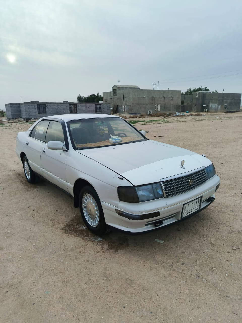 السلام عليكم  بيع مستعجل سيارة بطة فصل  للبيع موديل 95 رقم ذي قار /أ/ مشروع وطني تحويل مباشر مكينة وكير كارتون جديد كفالة حدادة جديدة طخم تاير جديد كهربائيات شغاله السيارة كفالة عامة كص ونقل وضربة السعر 40 وبيها مجال بسيط للشراي مكان السيارة البصرة سفوان رقم صاحب السيارة ***********
