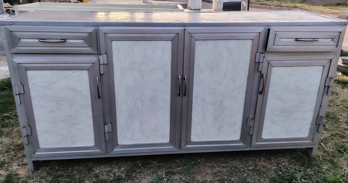 كاونتر المنيوم اصلي نضيف قطعتين ب. 115.الف


**إذا كنت صاحب هذا الإعلان وتريد حذفه لأي سبب، رجاءا أرسل رسالة إلى الدعم الفني**