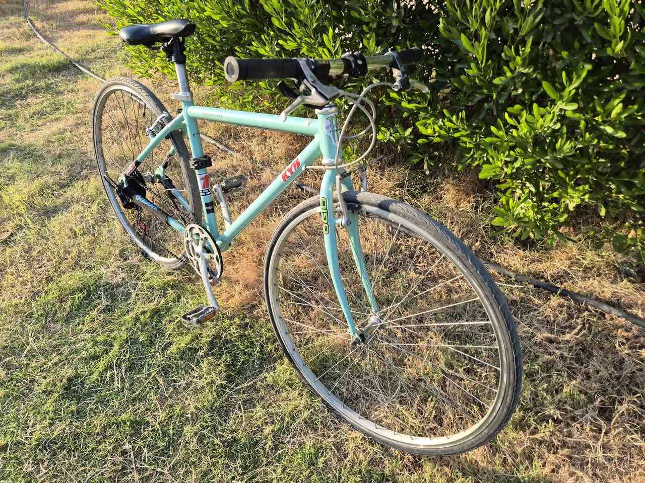 بايسكل c700 هايبرد بالة ياباني (ماركة Weekend Bikes المعروفة).
البايسكل المنيوم بالكامل، خفيف وسريع كلش (وزن ريشة).
​نضيف وجاهز من كلشي ما يحتاجله أي مصرف:
سستم كير اصلي شغال 100%
​السعر: 145 ألف، وبي مجال بسيط للشراي.
المكان: بغداد - الكاظمية
للاستفسار خاص أو الاتصال على الرقم: ***********
مرفق صور للدراجة من البيج الرسمي للشركة اليابانية Asahi
