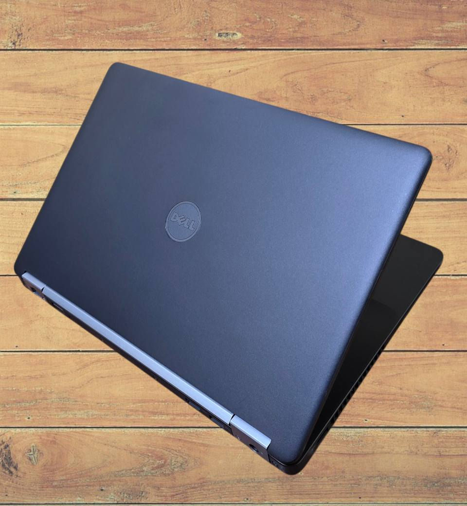 💻لابتوب DELL(بمعالج QH  أقوى فئة بالمعالجات )
📢للألعاب والبرامج الهندسية وجميع الاستخدامات المكتبية والدراسة والبرمجة والفوتوشوب والتصميم 

🔥بسعرر 235,000 دينار فقط (تحطيم الأسعار )🔥
⚡️أقوى سعر في العراق 💁
📢ضمان لمدة شهر كامل 
DELL LATITUDE E5570
💻لابتوب يجمع بين الأداء والجودة بسعر ولا أروع!

✅المواصفات الكاملة:
🟩 المعالج.  Cor i5 
🟩 الجيل السادس 6️⃣
    (فئة QH أقوى فئة بالمعالجات)
🟩 الرام 8 گيگا  DDR4 
🟩 الهارد 256 GB نوع SSD السريع جداً 
🟩حجم الشاشة 15.6 انج  
🟩 كارت الشاشة 4GB intel 
🟩بطارية ليثيوم ممتازة جدا تدوم ساعات طويله 
🟩يحتوي على بصمة اصبع 
💥ملحقات الجهاز
🔌شاحنة الاصلية ➕ حقيبة هدية 🎁

 •يتوفر توصيل لجميع محافظات العراق 🚗
 • فحص شامل قبل الاستلام
 • ضمان شهر كامل 

📞للطلب والاستفسار راسلنا الآن :
على الخاص او على الواتساب
الرقم ⬅️ *********** موصل, نينوى
