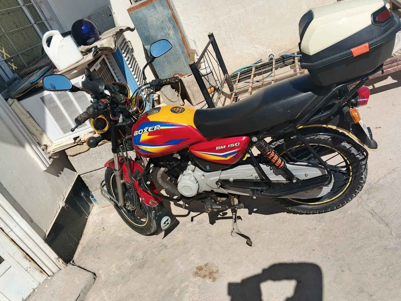 سلام عليكم دراجه بوكسر مرقم نكليزي كامله 2021 كفاله  تحويل ثانيوم سعره 1450 مكاني بعقوبة تقاطع القدس دور زراعه ***********
