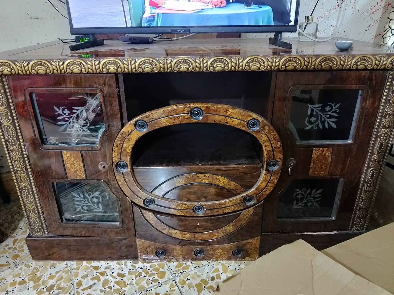 للبيع مستعجل على بيعتهن طبلات 50 الف كنتور تركي 50 الف ميز مال بلازمه 50 الف للعلم ماعندي توصيل‏‪0787 252 0757‬‏ مراسله خاص
