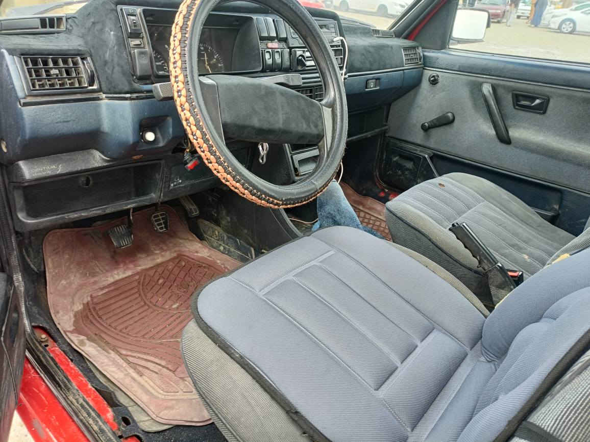 سيارة گولف موديل 91
سنوي جديد هز جديد رقم انگليزي دولي
 بدون ضرار محرك جيتا خمسه گير 
دفتر بنزين بي سيار جهاز مال بيت وشبابي سعر 23بي مجال بسيط 
اتصال.*********** كركوك, العراق
