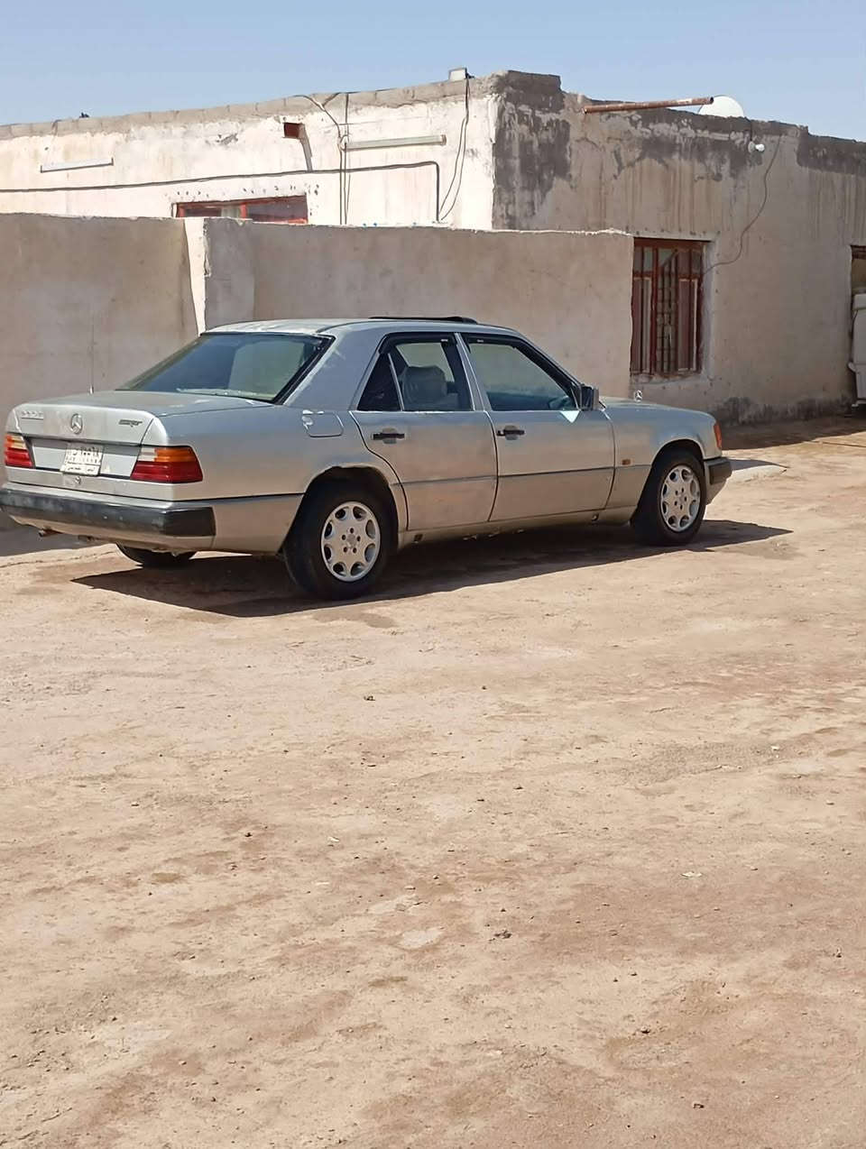 يالله دب موديل 87  حجم 230 لون رصاصي غير محدد مكينه وكير 2 ونص شحم تخم تاير كهربائيات
لايت زنون حداده 70  رقم بصره سنويه عظم عاج صار سنه منتهيه وما عليهه اي غرامه وراعيهه حاضر للتحويل 
دواخلهه حلوه ومرتبه
مسجل سماعات سياره وين ما تريد اطلع بيهه  قواعد دبلات بلاد شحم
اكلفه الك اصوليات  وتحويل  والباقي تجي وشوفه بيعنك واني خادم مكاني ناصريه قضاء الغراف السعر
29 وبيهه مجال فقط للشراي موو بس لليعامل 
مراوووس ترهم سمند غير سياره حسب القناعه والفرق
اتصال ووتساب ***********
