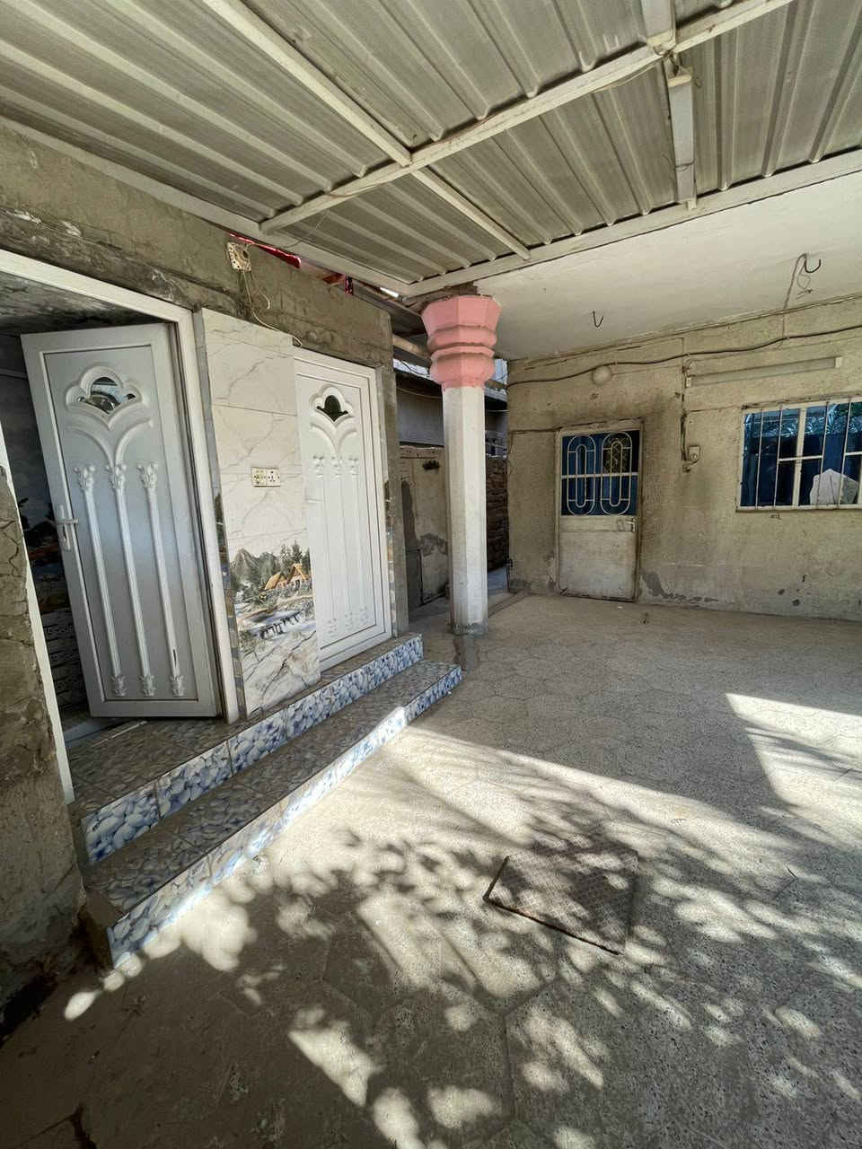 السلام عليكم مكتب عقارات الشمس  مقابيل المستشفى التركي !!!
                         بإدارة ((أحمد الگريطي))
                    
    ☎️*********** 
                        ☎️***********

🏠دار للإيجار مساحته 240م طابق ارضي يحتوي على 2غرف نوم وكليدور وصاله ومجمع صحيات ومطبخ وكراج سياره وحديقة 

⁦^⁠_⁠_⁠_⁠_⁠_⁠_⁠_⁠_⁠_⁠^⁩⁦(⁠◍⁠•⁠ᴗ⁠•⁠◍⁠)⁩⁦(⁠◍⁠•⁠ᴗ⁠•⁠◍⁠)⁩⁦^⁠_⁠_⁠_⁠_⁠_⁠_⁠_⁠_⁠_⁠^⁩

🌎الموقع حي العسكري قرب ام حميد وكيلة غذائية 

⁦^⁠_⁠_⁠_⁠_⁠_⁠_⁠_⁠_⁠_⁠^⁩⁦(⁠◍⁠•⁠ᴗ⁠•⁠◍⁠)⁩⁦(⁠◍⁠•⁠ᴗ⁠•⁠◍⁠)⁩⁦^⁠_⁠_⁠_⁠_⁠_⁠_⁠_⁠_⁠_⁠^⁩

💸💰قيمة الإيجار 250
