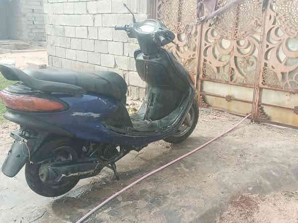 سلام عليكم دراجه دؤلفين كهربائي كلها شغاله تؤاير جدد نقصها بس تجفيت المكان بصره زبير سعر 500
*********** ابو زينب
