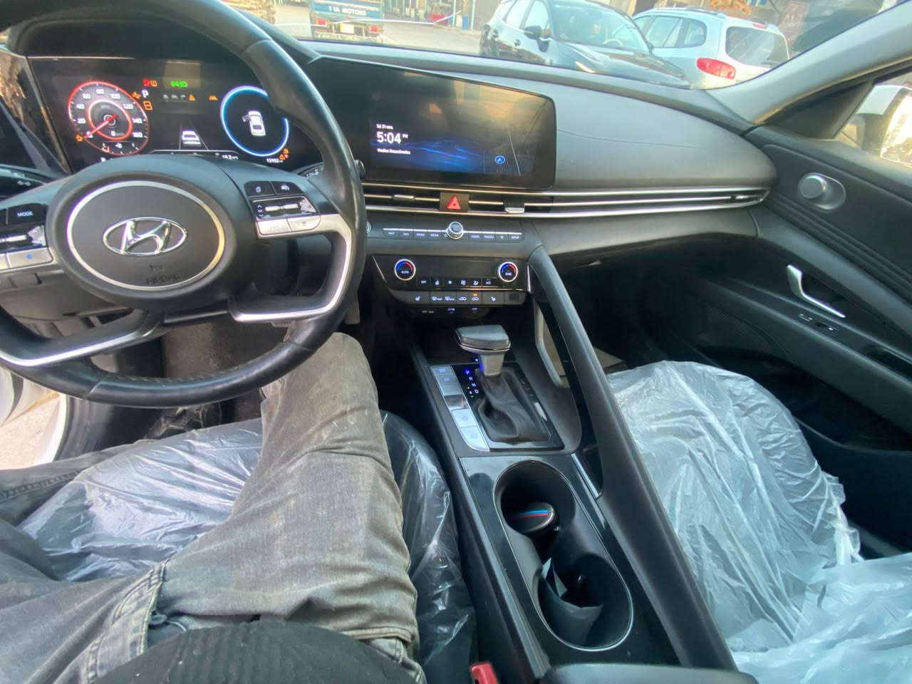 سلام عليكم ورحمه النتره موديل ٢٤ فول وارد كندي باسمي رقم منفيس سعر ١٣٥ بيه مجال ***********
