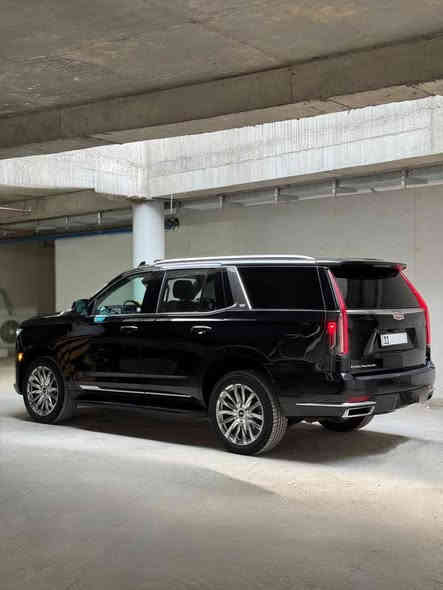 السلام. عليكم. 
Cadillac escalade 2023  600
فول مواصفات  لكجري بريميوم 
بانوراما
كاميرا اماميه 4k 
٣٦ سماعه. 
‎حساسات 360 
٥ كاميرات 
شاحن لاسلكي 
لد داخلي متغير 
داتاشو عداد امامي
جنطه كهرباء +حركه. القدم 
العداد ٣٥ الف
حادث موضح بالصور 

جاملغ وبنيد بدون دواخل وجاملغ خلفي جزء صبغ 

مكاني بغداد حي الجهاد 

السعر مناسب جدآ

للاستفسار ***********
