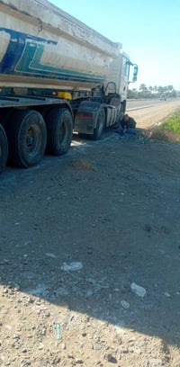 سلام وعليكم مان ٢٠٠٤ نساف مكينه ٤١٠ اوتماتيك بودي اوزمن سنويه ورقم جدي...