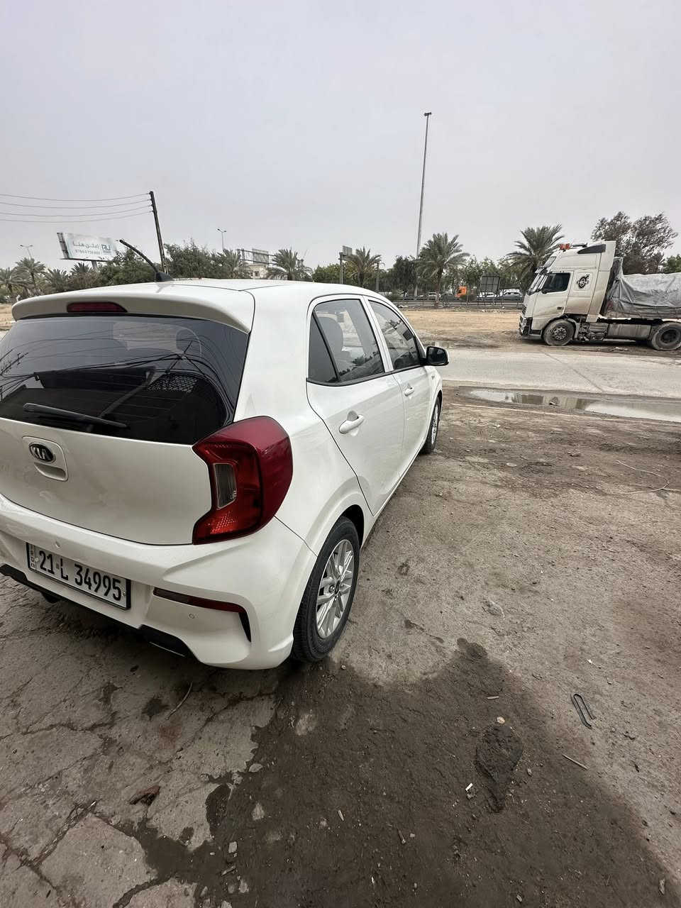 السلام عليكم 

للبيع فقط ...
كيا بيكانتو مورنينك 3 سلندر 
موديل 2021 
رقم سليمانية 
كشنات تدفئة 
مري شفط 
مانع انزلاق 
ويمكن هاي هيه 😁
سيارة بيها خسفتين بالقماره او طعجتين بكيفكم 
راح اوضحها بالفيديو اثر طفل كمز عليها 
الدعامية الخلفية بيها شخط كد اصبع اذا اكول شبر معناها سيارة كلها ههههه بس بصراحة اصبع   
الدعامية الامامية صبغ على كد شبر 
الدعاميات ما محسوبات بس واحد يوضحها للأمانة 
والباقي كفالة عامة 
السعر 105 
*********** وتساب 

اسف ع الاطالة تحياتي
