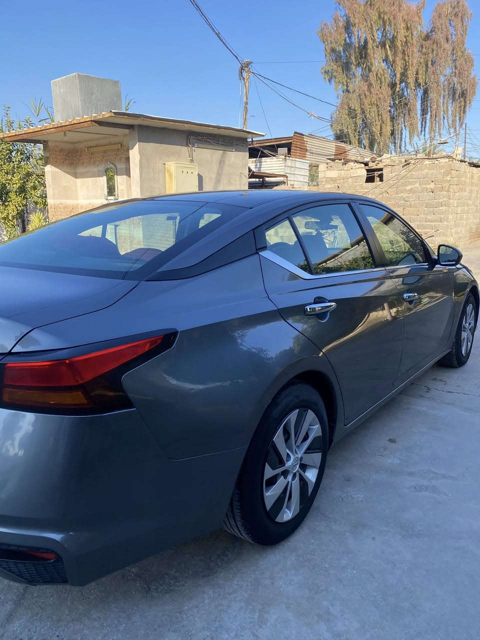 السلام عليكم 
سياره للبيع نيسان التيما موديل 2022 سياره رقم شمالي ب اسمي تحويل ثاني يوم موصفات تحكم ستيرن تحديد مسار رادار امامي خلفي توقف ذاتي بصمه تشغيل عن بعد حادث جاملق خلفي بارد مسافت شبر سياره نضيفه كفاله عامه كير ومحرك 

السعر 160$ وبيهة مجال بسيط

عنوان بغداد الغزالية 

***********
