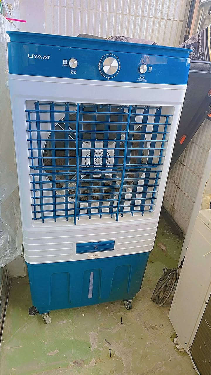 السلام عليكم
كنفيره الحجم الكبير جديده السعر200
كنتور6بوب جديد اي ضرر مابي السعر150
ميز مرايه السعر50
ميز بلازما السعر25
قنفه3نفرات سعر20
العنوان بغداد الصالحيه


**إذا كنت صاحب هذا الإعلان وتريد حذفه لأي سبب، رجاءا أرسل رسالة إلى الدعم الفني**