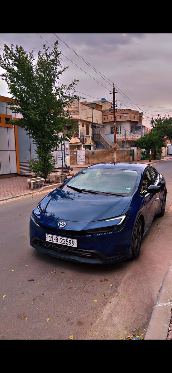 السلام عليكم
تويوتا بريوس صنع يابان
اقوى وافضل واقدم  سيارة  هايبرد  منذ عام 1996 
‎موديل 2023
‎السياره وارد امريكي حادث بسيط اخت الكلين فقط دعامية امامية  وشبر بالبنيد  بدون اي دواخل حتى الراديتر مالها البلادي امانة الله تبريد ثلج يمرض  
ولا ايرباك طاك كلها بلادي 
وكهربائيات وكير ومكينه وحدادية كلها مكفولة  
ترايها يخبل 
‎- سعه المحرك 2000 . + محرك هايبرد 
‎- التفويلة تمشيك ١٠٠٠ كيلو
‎- مواصفات السياره  
‎-بصمة تشغيل
‎- هندبريك بصمة
‎- مانع انزلاق 
‎- تحديد مسار 
‎- مثبت سرعه
‎- قياده ذاتيه
‎- مصابيح زينون
‎- رادار 
‎- نضام الايكو 
‎- شاشه كبيره ، كامره 
Apple 🍎 Car Play ▶️ 
Android Auto 🤖 
‎وغيرها من المواصفات بيها هواي 
‎مواصفات السياره ماذكرته .
‎مكان السيارة بغداد الكرخ  
165 $ وبيهج مجال بسيط 
للتواصل *********** 
اخوان السيارة جديدة وتفيد الجناية امانة وتفيد ابو التكسي
