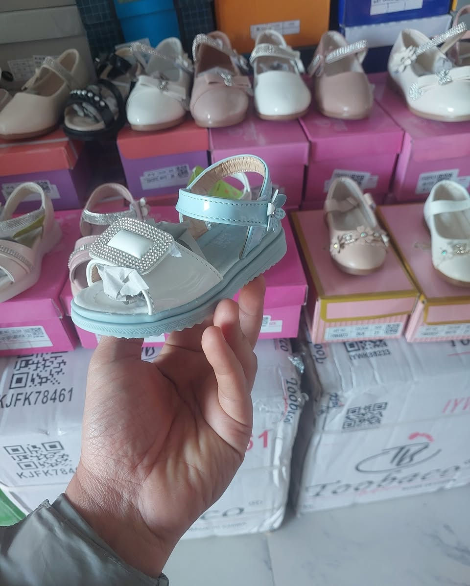 ✨👟 جديد ومتوفر الآن 👟✨
توفرت في محل كرار باجي
صنادل 👧👦 للطفلة والطفل
بناتي وأولادي
📏 القياسات من 21 لحد 36
🎨 الألوان موضحة بالصور
💎 جودة عالية
🪶 وزن ريشة وخفيفة باللبس – راحة طول اليوم
📍 العنوان: الكوت – حي الزهراء قرب مركز الخلود
أسرعوا قبل نفاذ الكمية 🔥
دللوا أطفالكم بأجمل وأريح صنادل 💕

 #تفاعلكم_يساعدنا_على_الاستمرار #الشعب_الصيني_ماله_حل😂😂 #تابعوا_لتستمتعوا #واسط #صعدوني_اكسبلور_لاتنسئ_الايك_والمتابعه_احبكم_💋💋👌 #مابيه_حيل_اخلي_هاشتاكات #لايك__explore___ #تخفيضات #سليبرات_نسائية #أحذية_نسائية #صعدوني #اضافه #ترانشوز_نسائي


**إذا كنت صاحب هذا الإعلان وتريد حذفه لأي سبب، رجاءا أرسل رسالة إلى الدعم الفني**