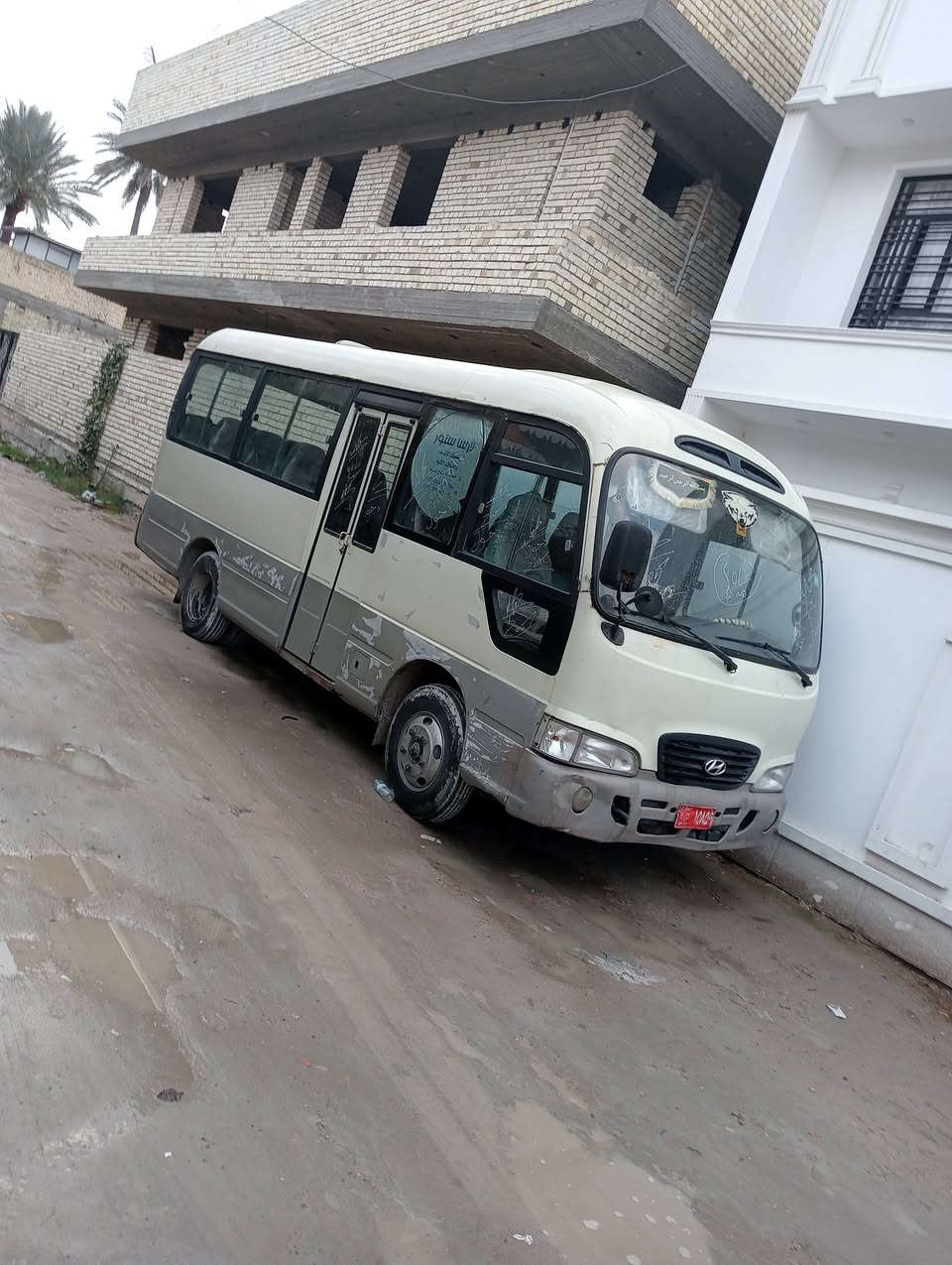 للبيع كوستر هوندا موديل 2006 بس وزرته يرادله صبغ ميكانيك حداديه تايرات كامل مال ورثه  ومعاملته خلاصت بقت ع بصمه للستفسار ع الرقم *********** غير متواجد ع فيس السعر 125 بيه مجال شي قليل مكان السياره بغداد سبع ابكار
