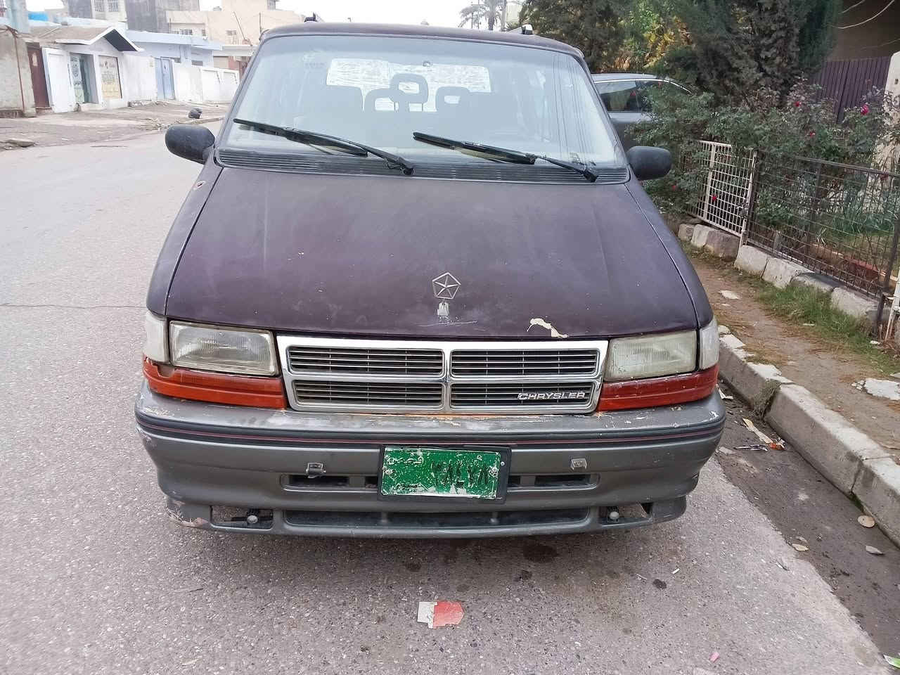 دوج كلايزر موديل 1992سنويه بيضه
محرك وكير شرط 
تخم تايرات جديد 
رقم اخضر 
مكان السياره موصل 
السعر 24وبيها مجال 
رقم الموبايل ***********واتساب
