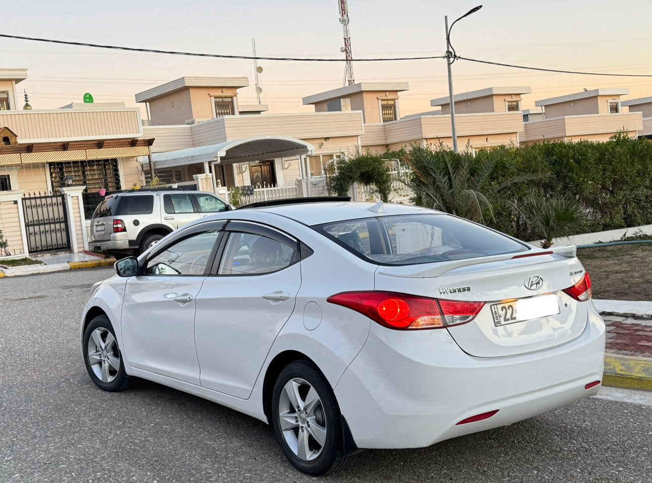 الانترا 2014 خليجي رقم اربيل انكليزي
سنويه جديد لل 2028 شهر 9 
محرك 1800 كير اوتماتيك 
بطاقة بنزين بيها ⛽️_نص باب  صبغ 
ومكانين تعديل بارد بي راسلني ادزلك سونار  
ترايها حيل حلو متصرف عليها الف جاهزه 
ماشيه 171 الف كم گير والمحرك بشرط 

فتحة سلايد شغال تايرات جديده
تبريد و تدفئه كهربائيات كلها شغاله
جام كهرباء _ مرايه كهرباء _ سنتر لك

سعر 119 قفل قفل🔒 
(مكاني كركوك دةروازه )📍
***********
*********** واتساب
