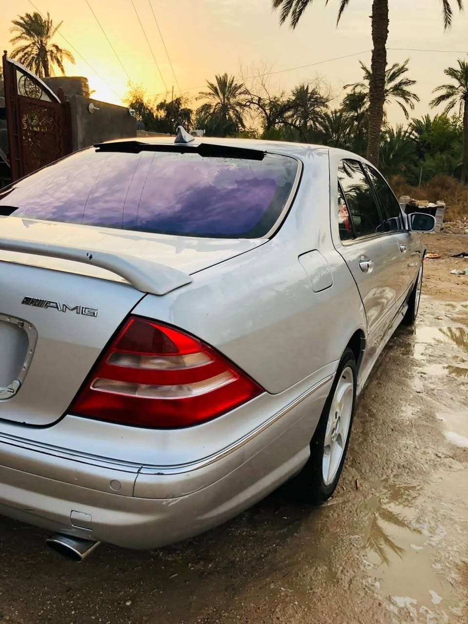 السلام عليكم
غواصة AMG اصل موديل 2001
بدون صبغ بدون ضربة 
كير ومكينة مكفولات
وال AMG مواصفاتها معروفة رقمها ذي قار
السعر 92 وبيها مجال حك الجية
مكانها ذي قار سوق الشيوخ
للاستفسار ***********
