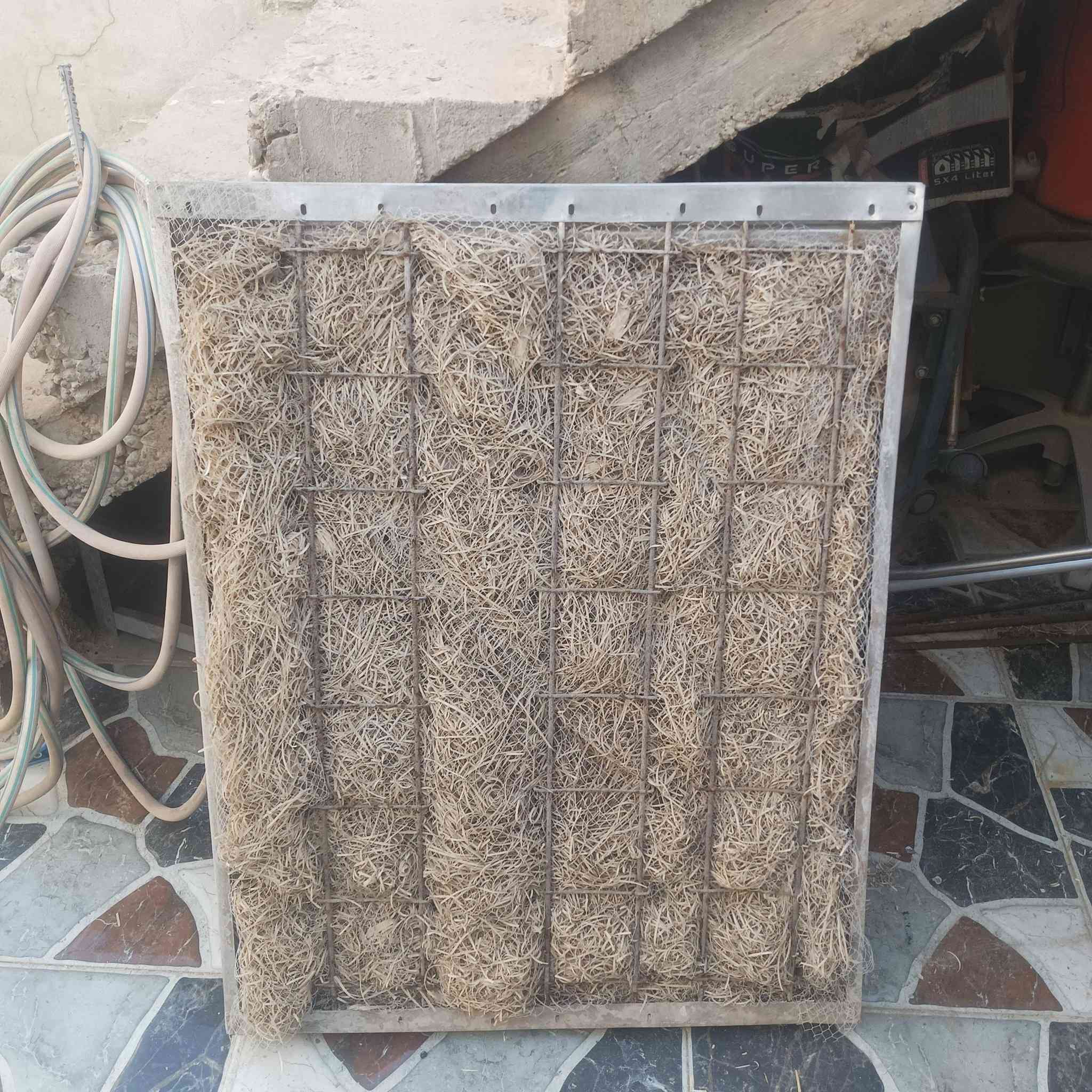 مبردة للبيع نوع القديمه كلش باردة وشغاله كل عيب ما بيها سعر 75
وبيها مجال ***********
