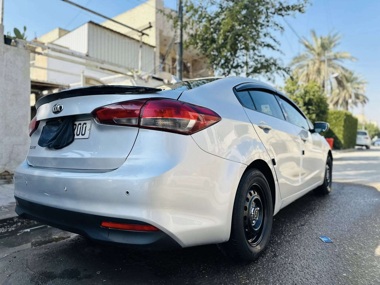 السلام عليكم
للبيع
كيا فورتي LX موديل 2017
ماشيه 71 ألف فقط
السيارة باسمي وما بيها شي نقص
فول مواصفات 
3 انظمه قياده / تحكم جهتين / زراكات 
شاشه / كامره / المحرك دوش 2000 
كير المرغوب مالتهه 
ماعدى بصمة وفتحة
نظيفة جداً وجاهزة ومال بيت 
للتواصل واتساب ***********
