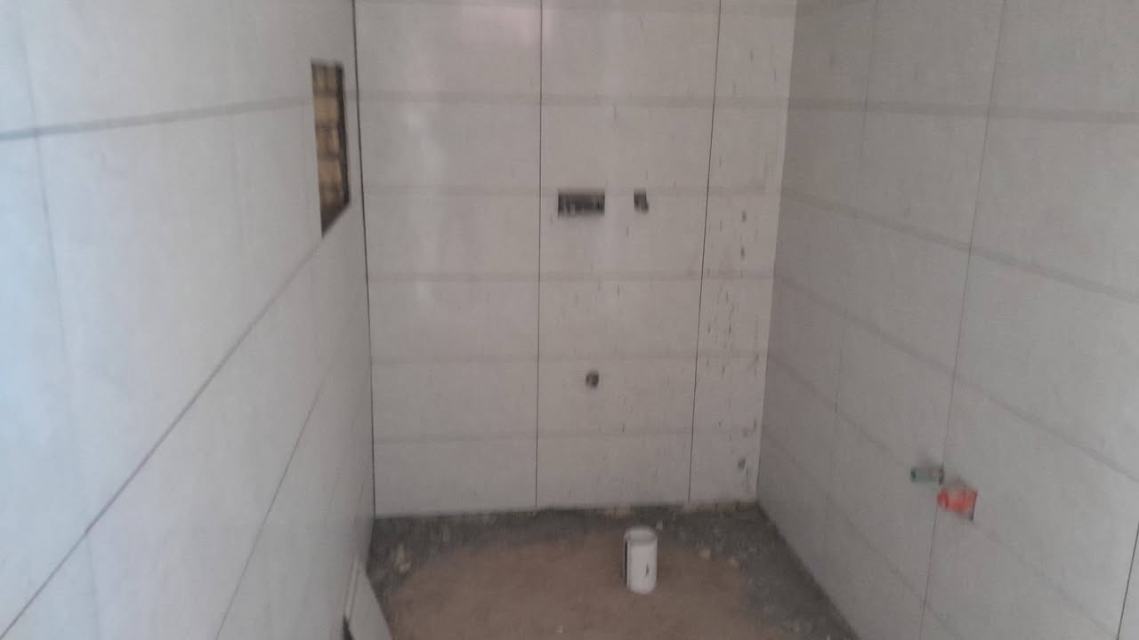 خلفه سيراميك وبورسلين وبايات مرمر موجود في بغداد ت*********** وتطكبيق حجر ميكانيكيومرمر
