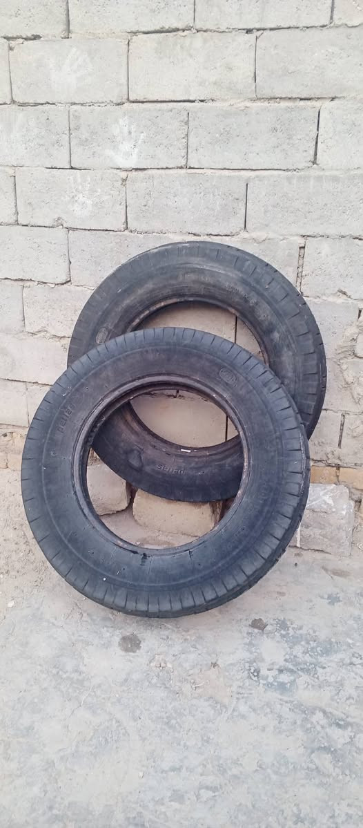 السلام عليكم زوج تايرات بلاروس نضاف كلش مالات شركة جديدات حجم 20-7.50 المكان ناصريه الاسكان الصناعي رقم ***********/اتصل وتدلل.
