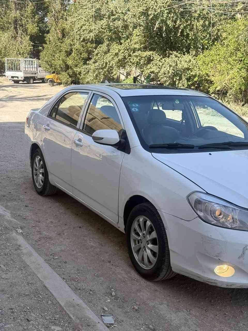 بيوايدي جي اثري اوتوماتيك موديل ١٣ رقم بغداد إنكليزي هزة جديده رقم جديد سنويه جديده باسمي شخصيا تحويل مباشر 
محرك ١٨٠٠ وكير كهربائي جاهزات 
حداديه تبريد جديد تايرات جدد بلاديه السياره 
  مواصفات معروفه فتحه سقف بصمه تشغيل أشاير ترحيب شاشه تاب اصليه مكان السياره بغداد سريع حي العامل  
رقم الهاتف ***********السعر ٥٩ $$
