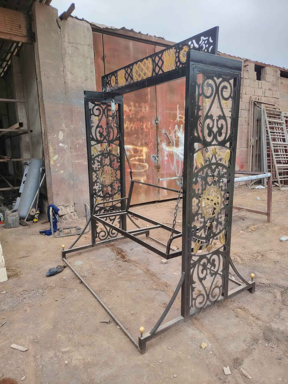 اسعار مناسبه مرجوحه 150 وعندي 200 عنوان بابل القاسم ***********
