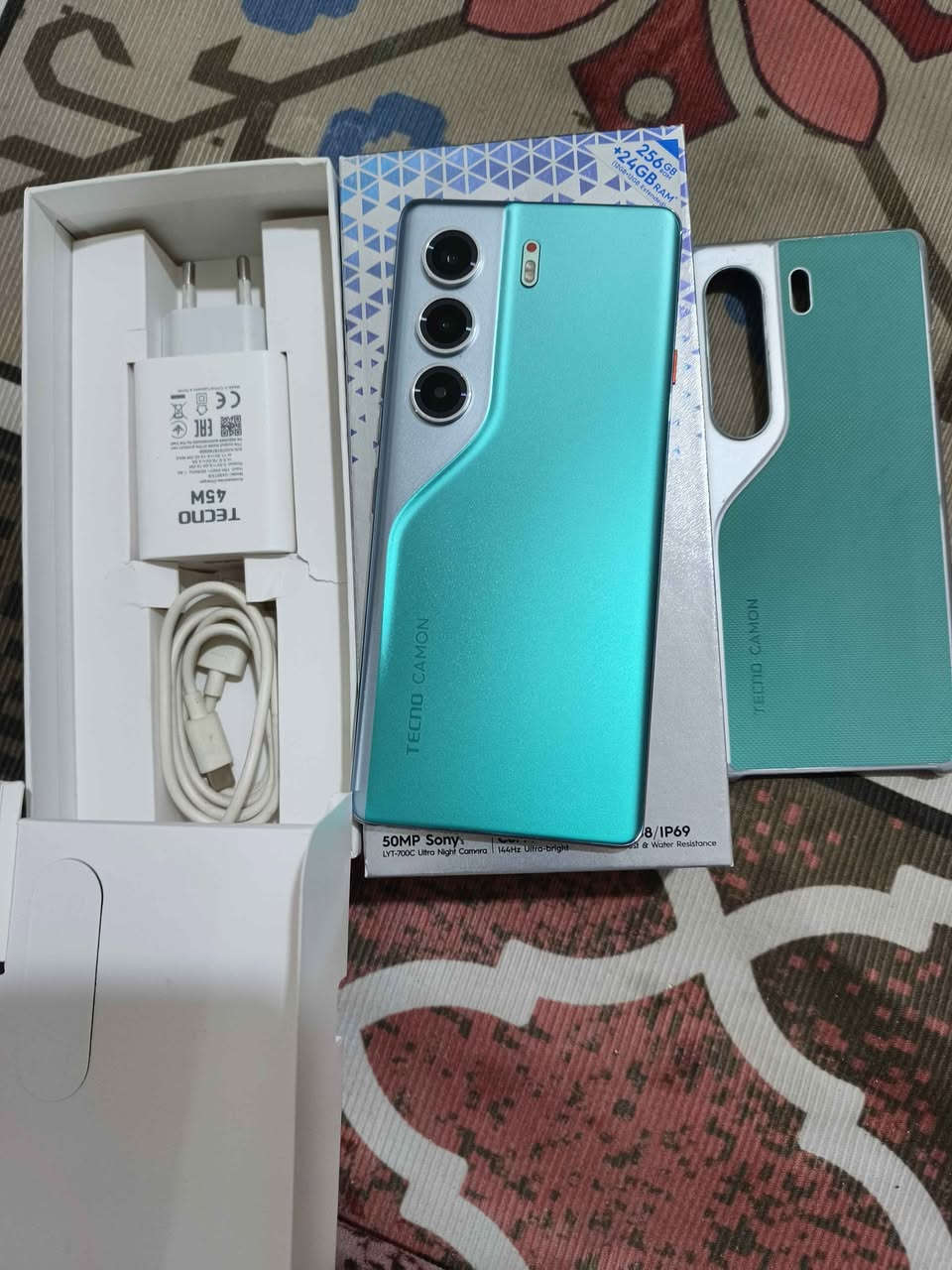 تكنو كامون 40 برو 5G

جهاز أخو الجديد 

كامل غراضه

ذاكره 256 رام 12+12

معالج دايمن ستي 7300

90 فريم 

شاشه اوملد بصمه بال شاشه 

بطاريه 5200 ملي أمبير  

شاحنه 45 واط النجف, العراق


**إذا كنت صاحب هذا الإعلان وتريد حذفه لأي سبب، رجاءا أرسل رسالة إلى الدعم الفني**