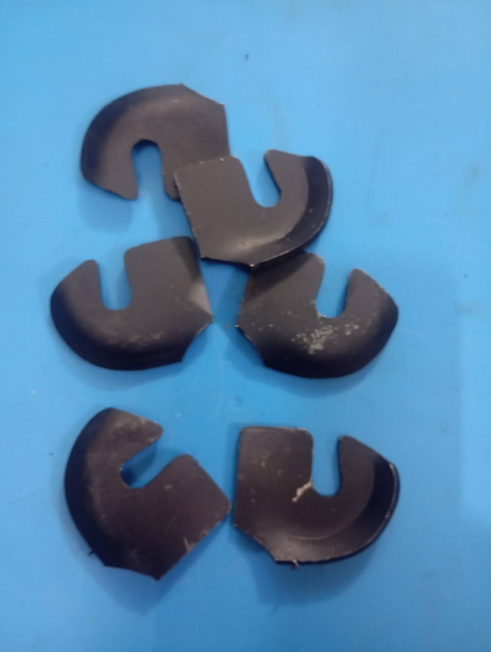 السلام عليكم العنوان كوت السفحه خلف ملعب السفحه يوجد خدمه توصيل كل المحافظات ***********
