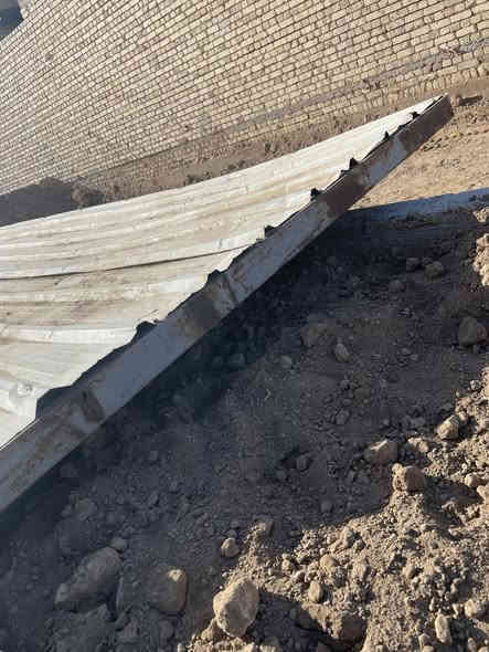 سقيفة طول 9م وعرض 4:25م كلها عبارات وشخاطات حديد المكان حي الحسين جديد ***********
