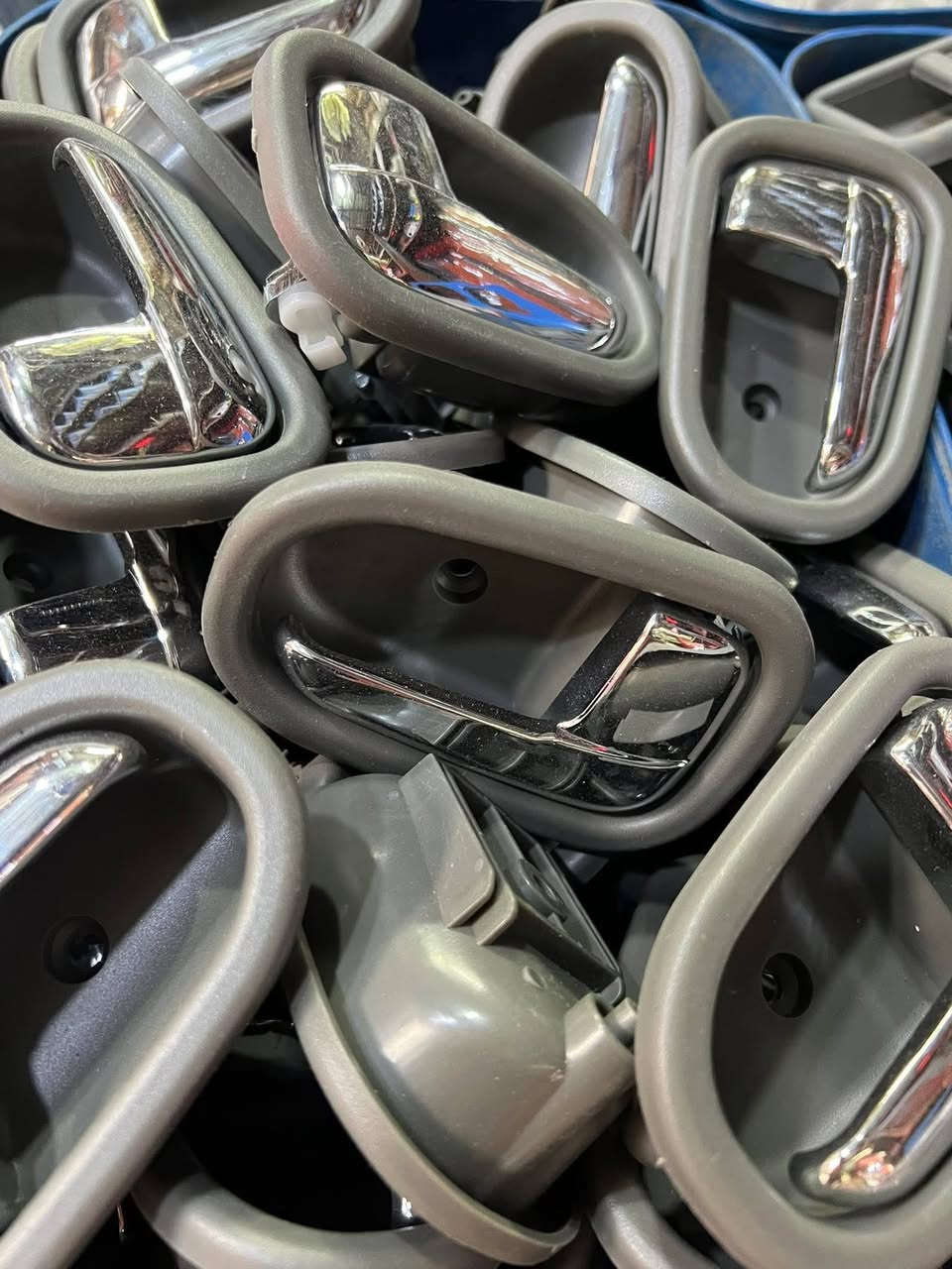 🚗 متوفر قطع غيار سيارات كيا كاز عام
✔️ يوجد مفرد وجملة
🚚 توصيل جميع محافظات العراق — السعر: 4000 د.ع
📍 العنوان:
أبو غريب – النصر والسلام – الحصوة – شارع 30
📞 للتواصل عبر الواتساب:
📱 *********** (المحاسب محمد)
📱 *********** (سيف)
