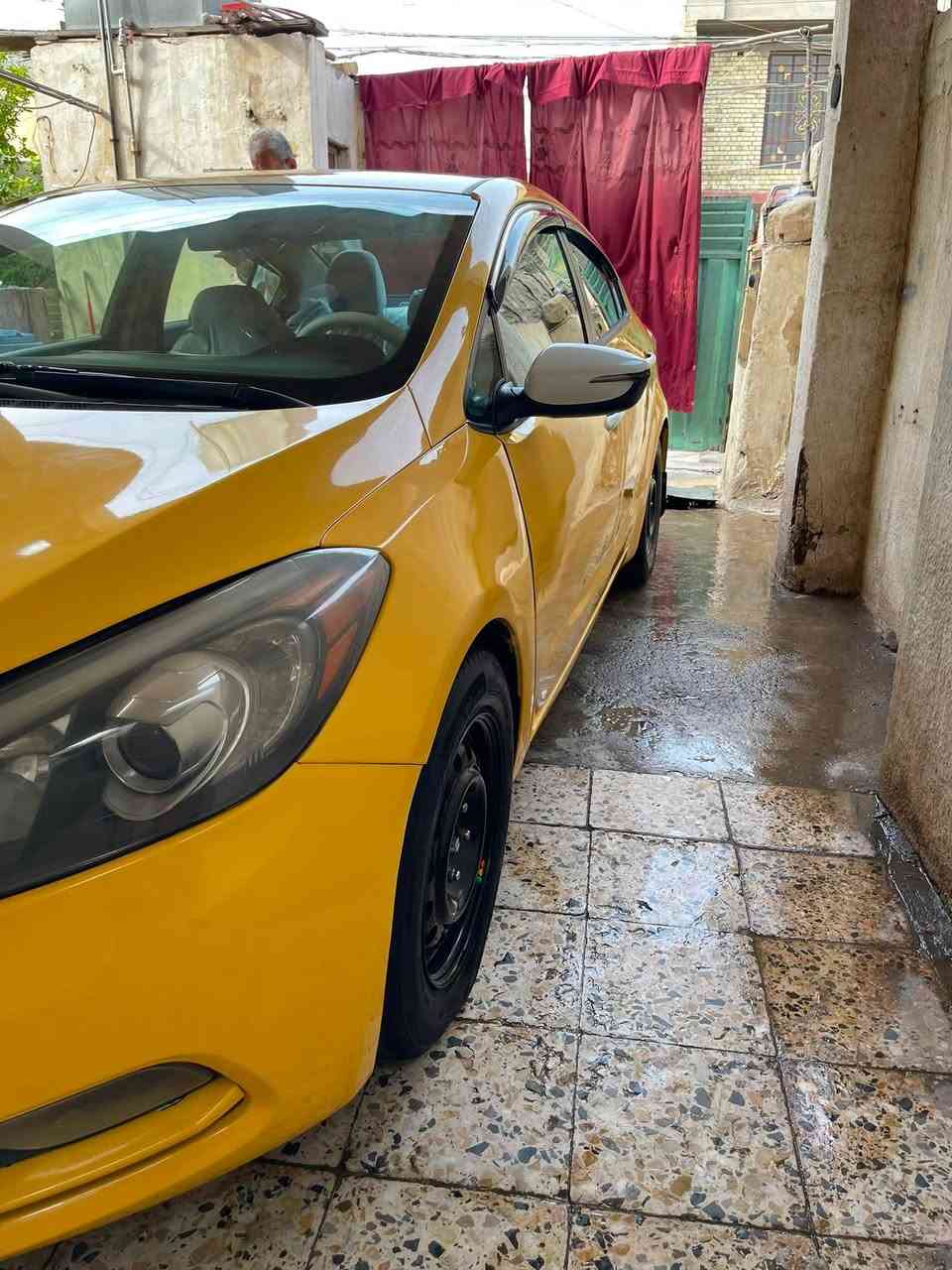 فورتي موديل 2016
سياره نضيفه مال جاني 
حادثه جاملغ وبنيد الايمن 
او بيه دخدات معمره معجون بدون تبديل 
كير ومكينه مكفولات مكينه 1800
السعر 100وبيه مجال حك الجيه الاستفسار اتصال ☎️ ***********
