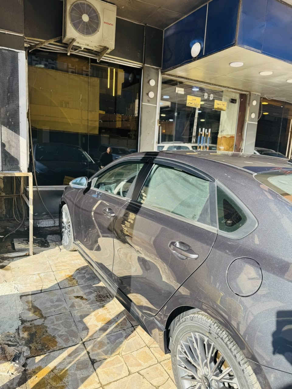 كيا فورتي موديل 2023 جيتي لاين فول مواصفات بدون سلايت 
مواصفات

محرك 2000 دوش الرغوب

بصمة +تشغيل عن بعد

رادار (امامي +خلفي +جانبي)

شاشة حجم كبير 

لايت led

بكلايت led

اشاير بالمري الجانبية 

صندوق ذكي

رقم دهوك جديد

ويل كب gt line حجم كبير 

ضررها جاملغ امامي بدون دواخل بدون ايرباك 

السعر 158

*********** واتساب

***********
