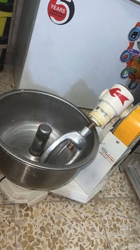 عجانه.للبيع...8كيلو السعر 250..وبيها مجال 07716685950