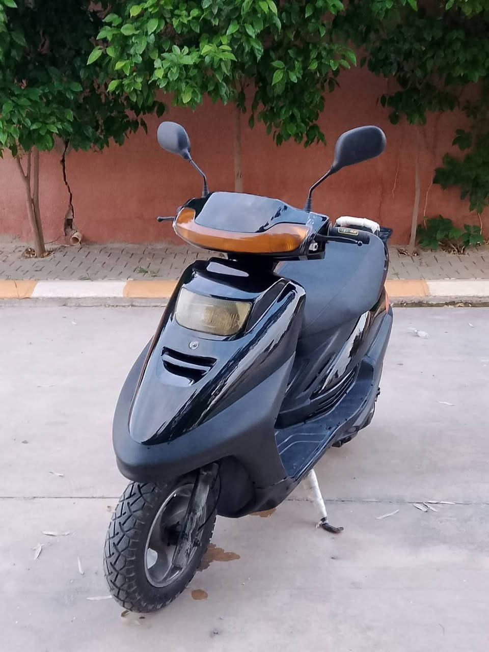 فراشة للبيع 380 وبي مجال الرقم ***********
