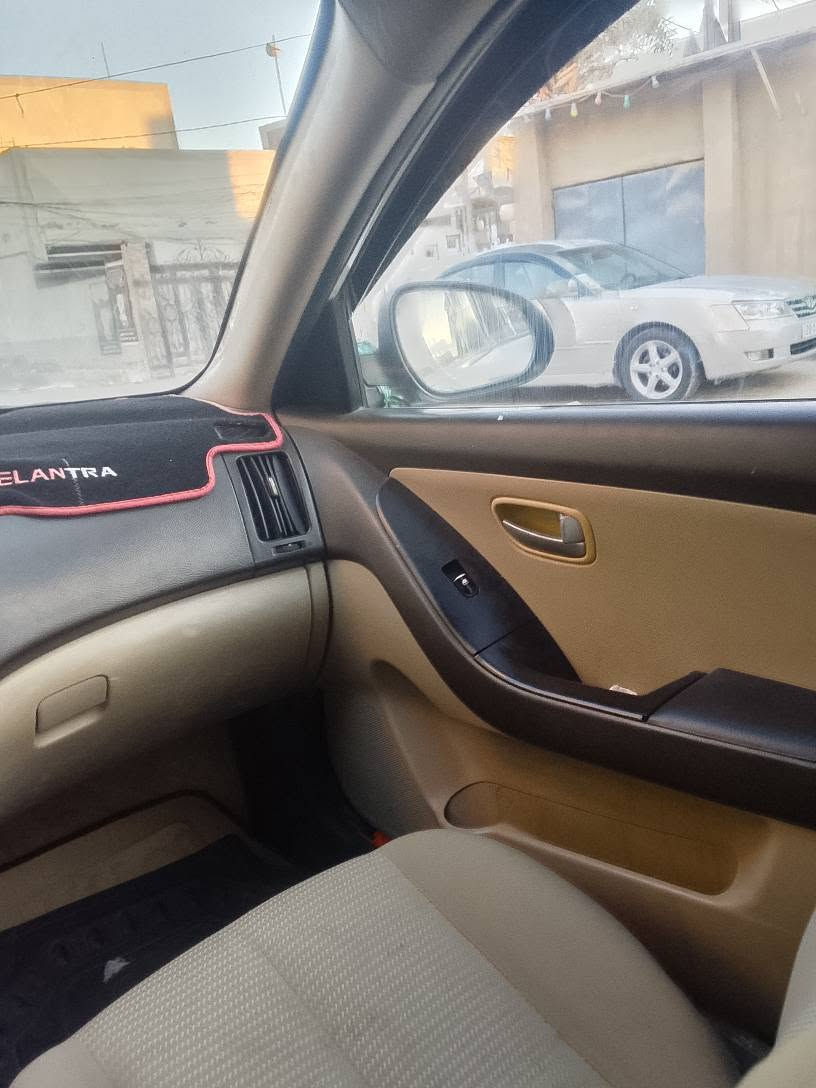 سلام عليكم النترا للبيع موديل 11رقم انكليزي ابسمي حداديه وكير ومكينه وتبريد جديده 
نجف حي العسكري مدارس *********** النجف, العراق
