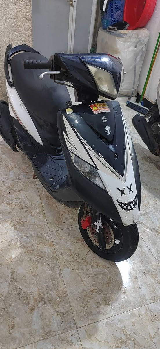 السلام عليكم دراجه نضيفه وحلوه بلاد
جاهزه

جي تي ار ثعلب

السعر ٤٠٠

العنوان تضحيه شارع العياده

الشراي يتصل ويدلل

العنوان تضحيه شارع العياده

***********

***********
