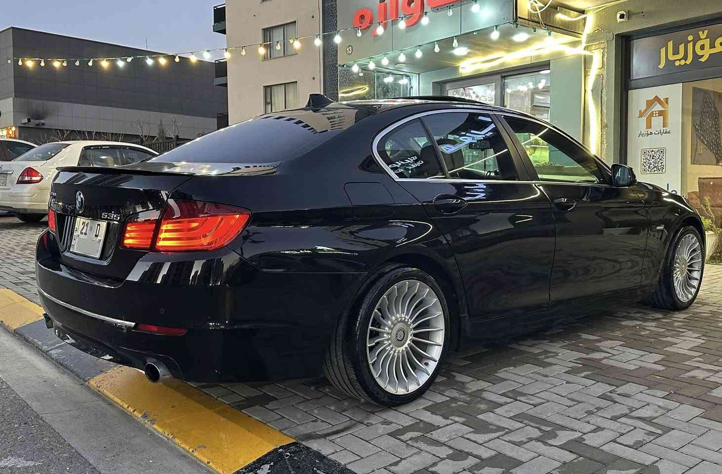 ﷽
‏ BMW 535i (F10) 2011
◽️بيئيم  2011 حجم 535i
🔹لون اسود

◽️محرك سته سلندر توین توربوN55 
🔹کير و محرك و اکسل بشرط
🔹بدون صوت بدون صرف بدون خلل بشرط فحص
🔹ماشیة 149 الف مایل
سيارة حيل حيلوة جديد

🔴 سیارة ٧ قطعة صبخ ابیعها حیزام بدون دواخل بدون ایرباك ( ایرباکات کله بلادي)

◽️مواصفات
🔹( دواخل بیجي - بصمة - فتحة - شاشة كبير  - گير كوبرا - ماوس - كشن جلد  - كشن و ستيرن كهرباء و خزن - بريك بصمة - ئوتؤ هولد  - لايت ليد - لایت داینمیك  )

◽️اربع تاير و ويل تو سایز (ویل البینا) جديد سيارة بدون مصرف
🔹سيارة شرط  گير و محرك و حدادي و كهربائي كله بشرط
🔹 رقم و هزة جدید  بأسمي بشرط  تحویل
🔹 مكان سلیمانیة

◽️سعر 145 ورقة و مجال 

◽️☎️ 0771 792 7676
