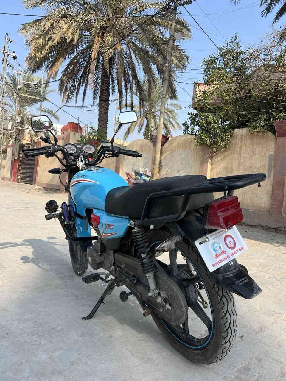 دراجة شايننك سمائي 2025
دراجة كاملة ما بيها اي نقص ولا برغي متحرك صار شهر ونص طالعه من المعرض استعمال بسيط 
بس الصالنصه بيها زنجار من المطر فقط 
اوراق سكنر 
(لو ما محتاج فلوس ما ابيع)
العنوان/طويريج ابو جوعانه الشارع العام 
***********

السعر /مليون1 بيها مجال حك الجيه
