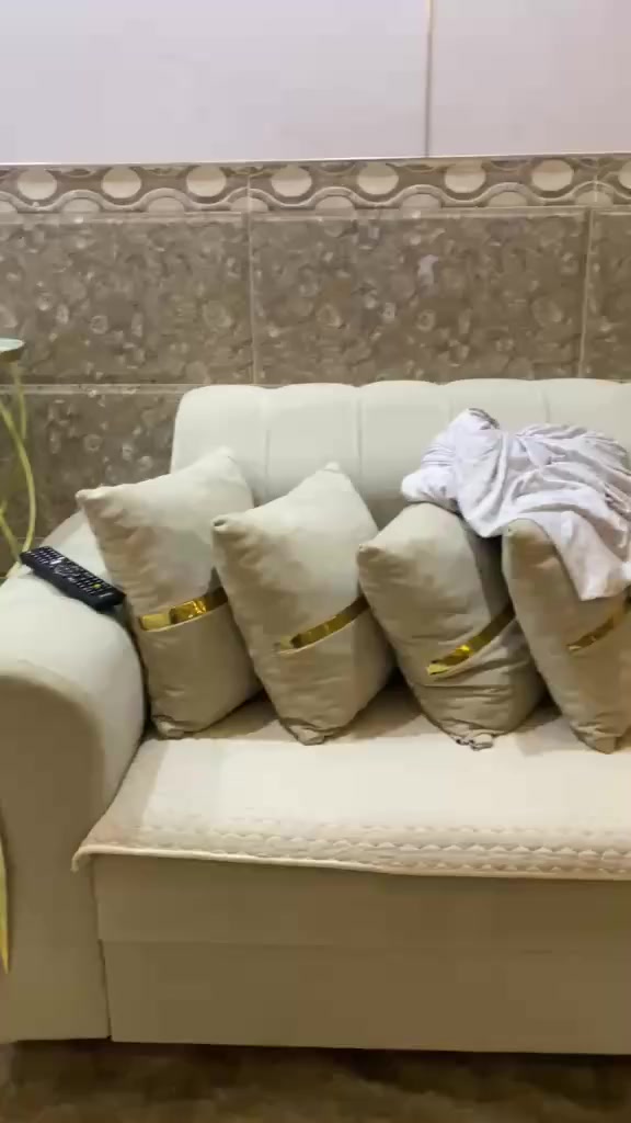 ئیل بۆ فرۆشتن 10نه فه ری ده ست کرده هیج عه یبی نیه زۆر باکه له سلیمانیم ***********
