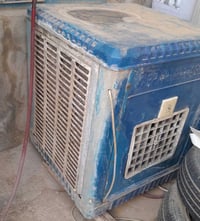 مبردة بلاستيك • شغّالة • بدون تلف