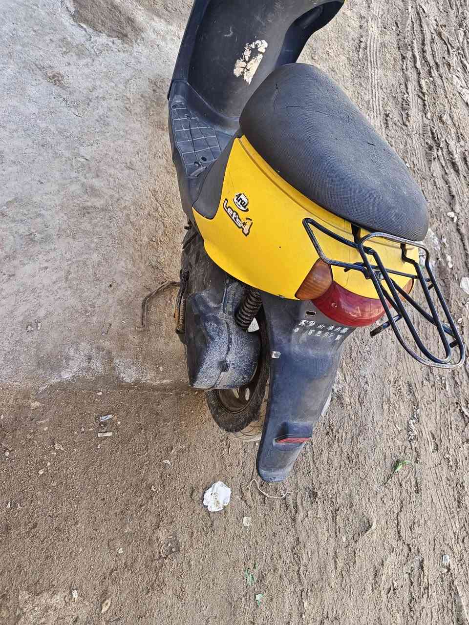 سلام عليكم عندي دراجه كلاسك ياباني اصلي كلهه بلاديه فقط بهاي المطره دخلت بل مي وطفت عندي وماعرف شبيهه ابيعهه على حطتهه كومت حديد سعرهه 200 وبيهه مجال مكاني نجف الي يردهه يراسلني او يتصل عل رقم ***********
