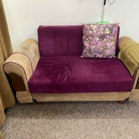 ٩ مقاعد • ينفتح سرير • مخزن