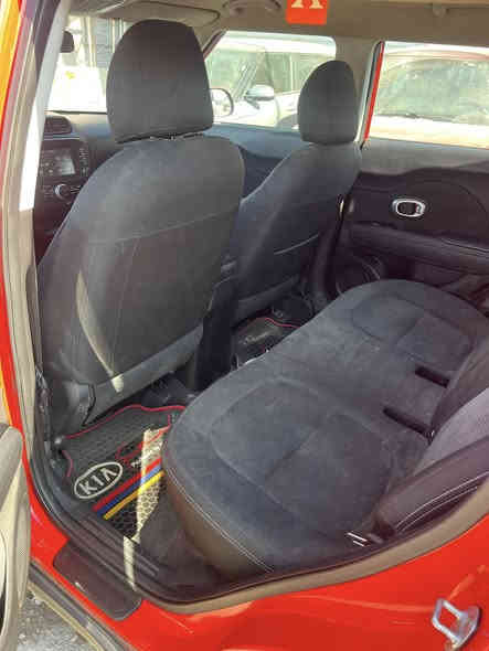 بيع سيارة كيا سول 2019

معروض للبيع كيا سول موديل 2019
• رقم بغداد
• أربع قطع صبغ فقط بدون أي دواخل
• السيارة جاهزة من كل شيء
• محرك: 2000
• السعر: 112 ورقة ويوجد مجال قليل
• للاستفسار والاتصال: ***********
