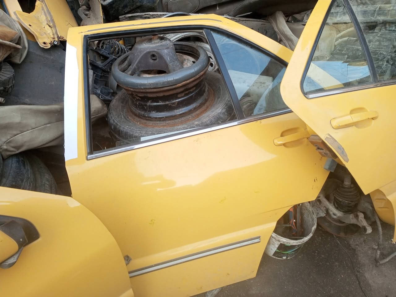 غراض شيري كوين للبيع مكاني بالاعظمية بالسفينة ***********==*********** الثاني بي وتساب
