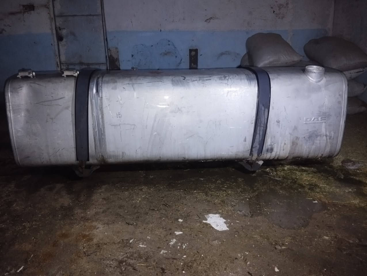 تانكي فافون الماني للبيع يأخذ 700لتر المكان النجف السعر 4ورقات للاتصال على الرقم *********** او ***********
